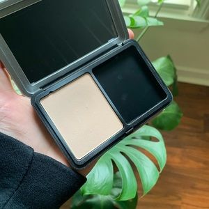 Makeup forever Matte Velvet Skin powder foundation